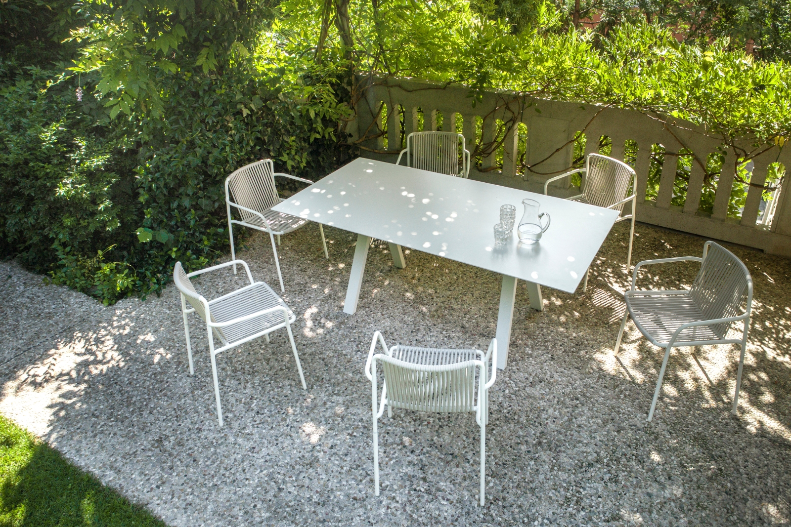 arki-table-tribeca-gallery-01.jpg